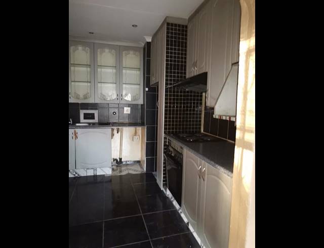3 BEDROOM PROPERTY TO RENT IN DOBSONVILLE